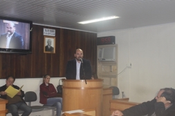 Diretor do Hospital se pronuncia no Plenário da Câmara - Câmara de Vereadores de Canguçu
