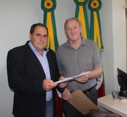 PRESIDENTE RODNEI JACONDINO (PSDB) RECEBE CHEFE DA EMATER LOCAL DONALDO HEPP - Câmara de Vereadores de Canguçu