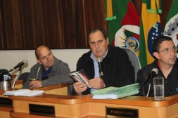 SESSÃO ORDINÁRIA DO DIA 09 DE NOVEMBRO  - Câmara de Vereadores de Canguçu