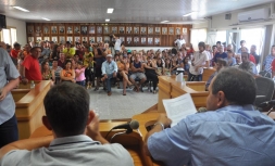 PLENARIO DA CÂMARA LOTA PARA DEBATER A ENTURMAÇÃO - Câmara de vereadores de Canguçu