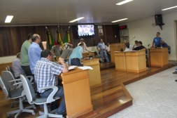 VEREADORES APROVAM PROJETO QUE ABRE CRÉDITO NO VALOR DE R$ 206.688,60 - Câmara de Vereadores de Canguçu