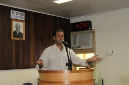 VER. JOÃO DURÃO (PDT) APRESENTA PROJETO QUE ESTABELECE OBRIGATORIEDADE DE HORÁRIO DE ATENDIMENTO DOS VEREADORES - Câmara de Vereadores de Canguçu