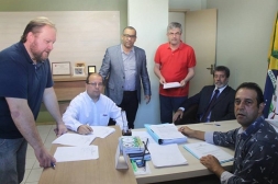 Câmara firma convênio para perícia financeira do Hospital - Câmara de vereadores de Canguçu