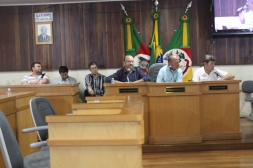 CÂMARA PROMOVE AUDIÊNCIA PÚBLICA E DEBATE SOBRE OS IMPACTOS DO PROJETO DA INDÚSTRIA VOTORATIM NO RIO CAMAQUÃ - Câmara de vereadores de Canguçu