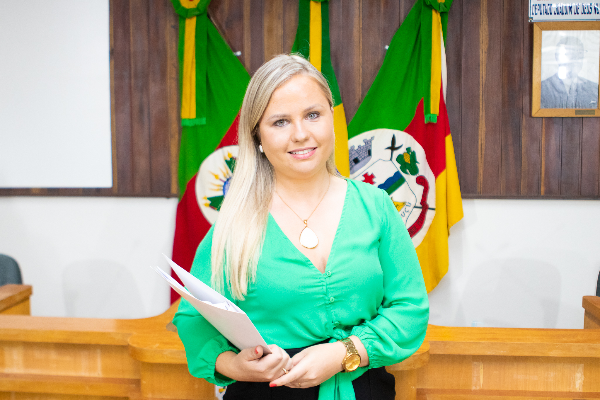 Liziane Fahl assume como vereadora titular - Câmara de vereadores de Canguçu