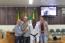 Câmara parabeniza Mestre Nunes - Câmara de Vereadores de Canguçu