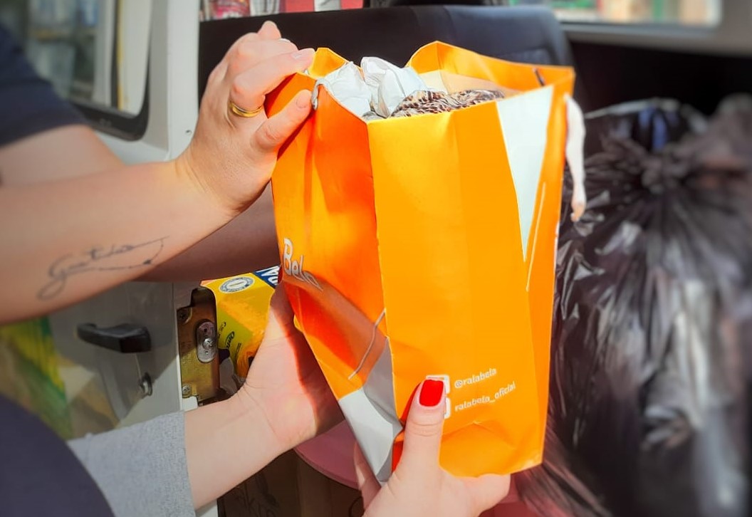 Roupas arrecadadas para Campanha do Agasalho são entregues para distribuição - Câmara de Vereadores de Canguçu