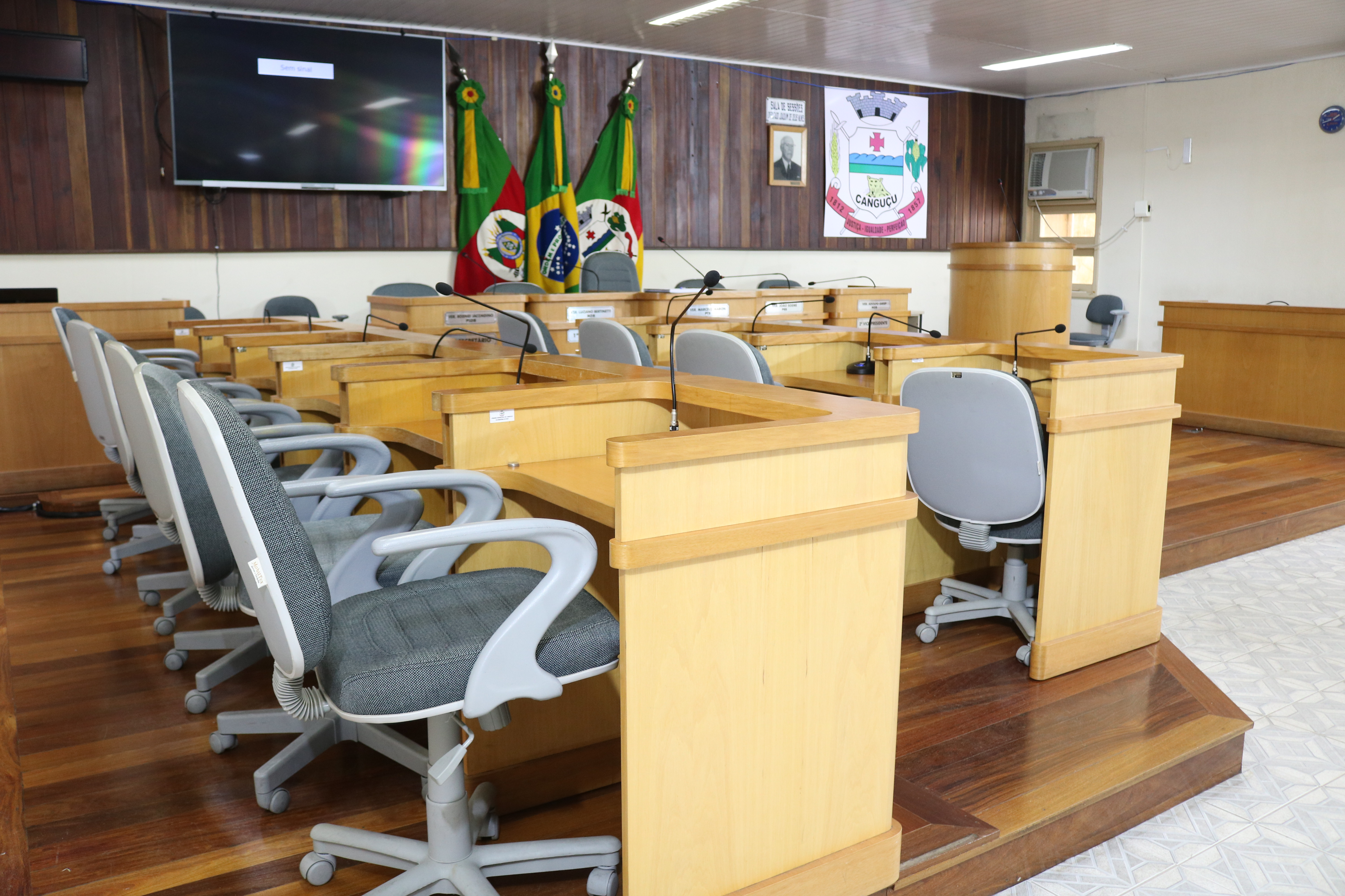 Devido à realização de obras no prédio da Câmara de Vereadores, atendimento deve retornar após 19 de novembro - Câmara de vereadores de Canguçu