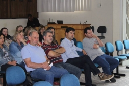 VEREADORES APROVAM PROJETO DE LEI DO EXECUTIVO QUE REGULAMENTA FEIRAS ITINERANTES NO MUNICPIPIO - Câmara de Vereadores de Canguçu