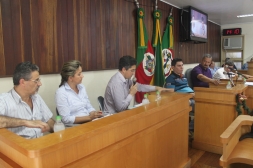 CÂMARA REALIZA AUDIÊNCIA PÚBLICA PARA TRATAR DE ASSUNTOS RELACIONADOS A LIBERAÇÃO DE PROJETOS HABITACIONAIS NO MUNICÍPIO - Câmara de Vereadores de Canguçu