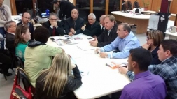 VER. CLEDEMIR GONÇALVES (PSDB) PARTICIPOU COM DEMAIS VEREADORES EM PORTO ALEGRE DE REUNIÃO SOBRE O TRANSPORTE ESCOLAR - Câmara de Vereadores de Canguçu