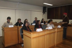 CANDIDATOS AO CONSELHO TUTELAR DEBATEM NO PLENÁRIO DA CÂMARA - Câmara de Vereadores de Canguçu