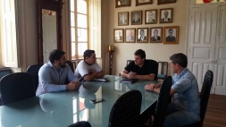 Vereadores conversam com Prefeito sobre recursos oriundos de emendas - Câmara de vereadores de Canguçu