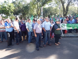 MOBILIZAÇÃO EM VENANCIO AIRES/RS PELO MELHOR PAGAMENTO DO TABACO - Câmara de Vereadores de Canguçu