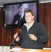 VER. VINÍCIUS PEGORARO ENTRA COM PEDIDO PARA VERIFICAR A SITUAÇÃO DOS CANOS DE AMIANTO - Câmara de Vereadores de Canguçu