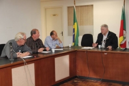 VEREADORES MADRI (PP) E BIGICO (PP) ESTIVERAM EM PORTO ALEGRE PARTICIPANDO DE REUNIÃO DO COMITÊ  GAÚCHO - Câmara de vereadores de Canguçu