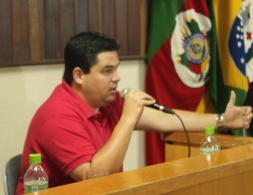 NOVO PRESIDENTE DO HOSPITAL DE CANGUÇU VISITA A CÂMARA DE VEREADORES - Câmara de Vereadores de Canguçu