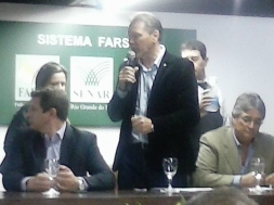 VERS. MADRID (PP) E BIGICO (PP) PARTICIPAM DE UMA AUDIÊNCIA SOBRE O ABIGEATO NA EXPOINTER EM ESTEIO/RS - Câmara de Vereadores de Canguçu